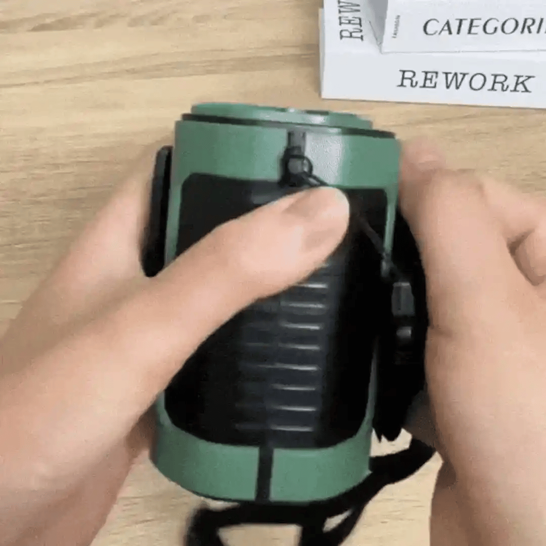 Ventilador Portátil 3 en 1 — Frescura, Luz y Energía Siempre Contigo